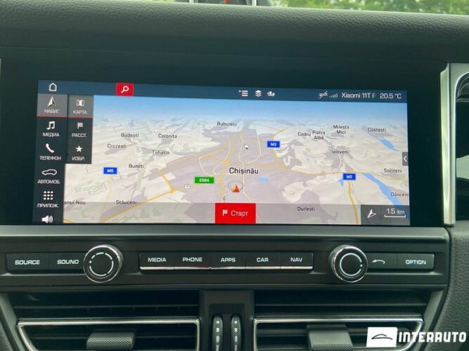 Porsche Macan 47 interauto-car