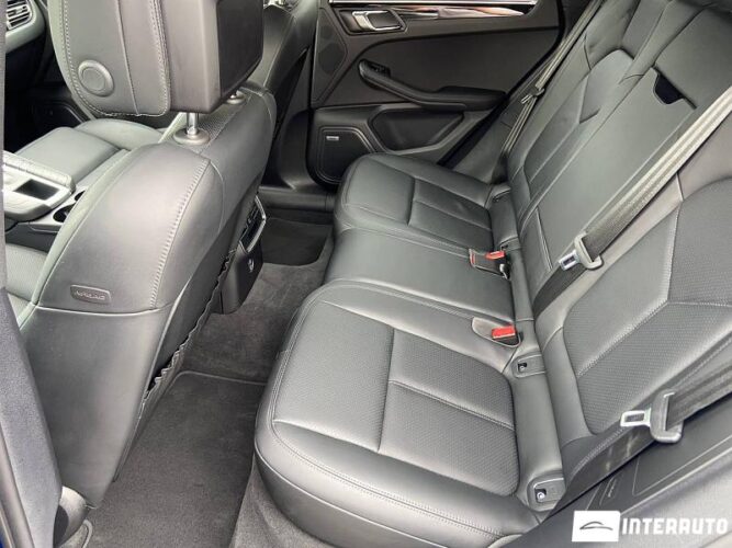 Porsche Macan 54 interauto-car