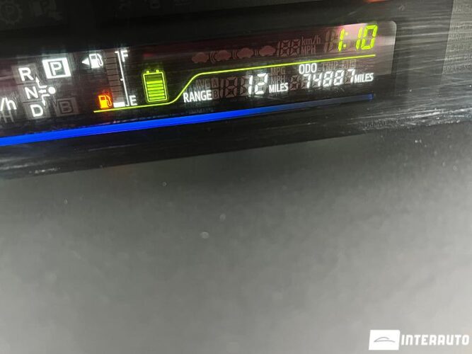 Toyota Prius Plus / V 39 interauto-car