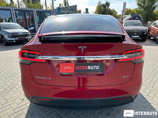 Tesla Model X 38 interauto-car