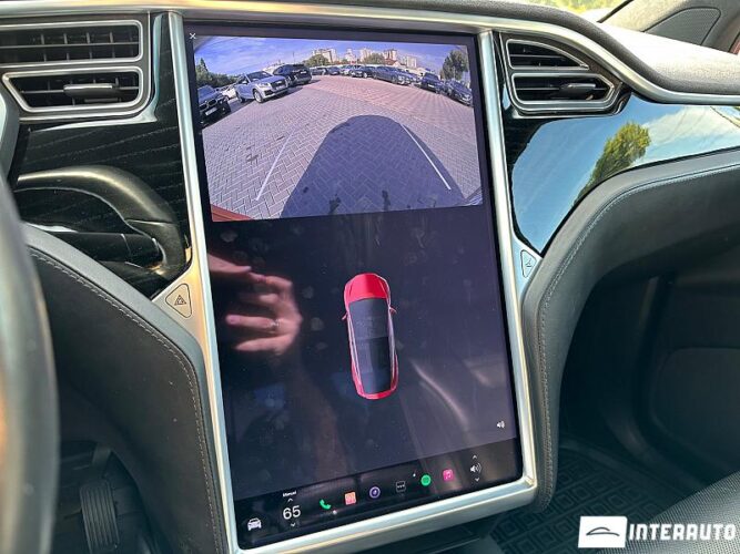 Tesla Model X 44 interauto-car