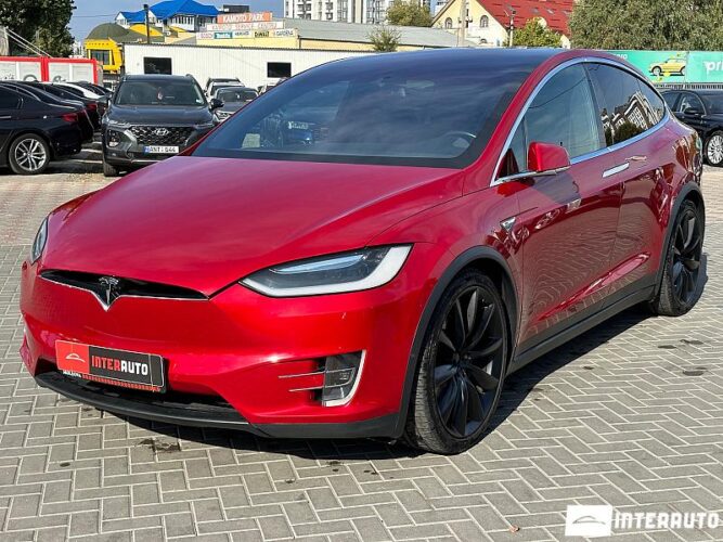 Tesla Model X 33 interauto-car