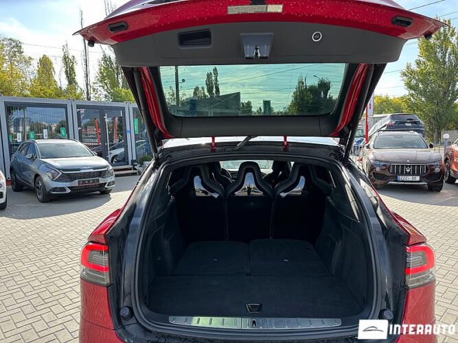 Tesla Model X 52 interauto-car