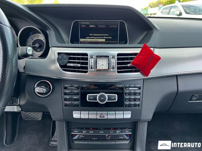 Mercedes E 200 44 interauto-car