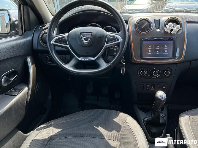 Dacia Logan MCV Stepway 35 interauto-car