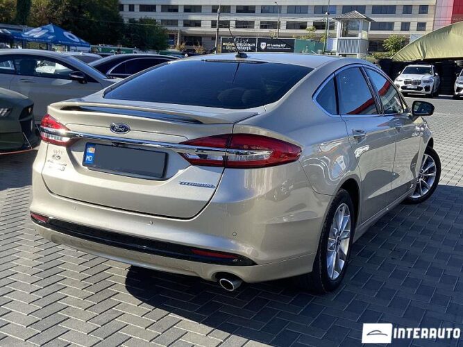 Ford Fusion 31 interauto-car
