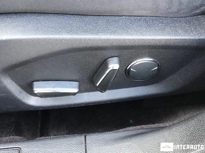 Ford Fusion 47 interauto-car