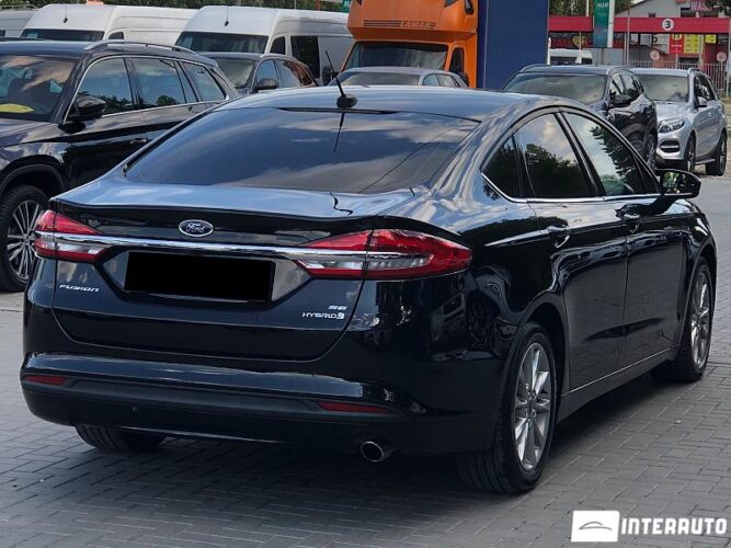 Ford Fusion 33 interauto-car