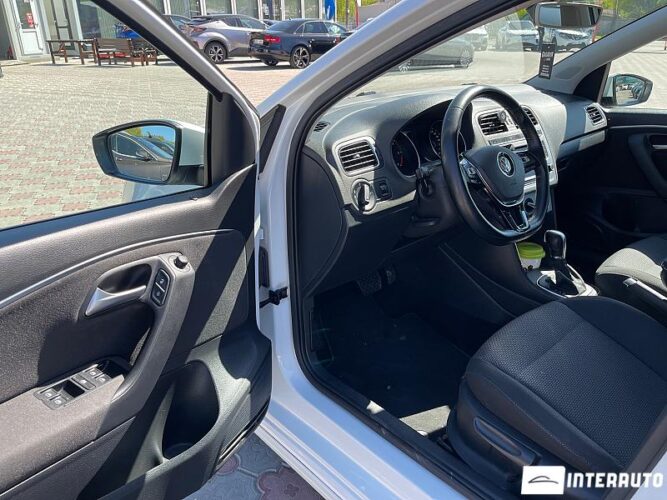 Volkswagen Polo 32 interauto-car