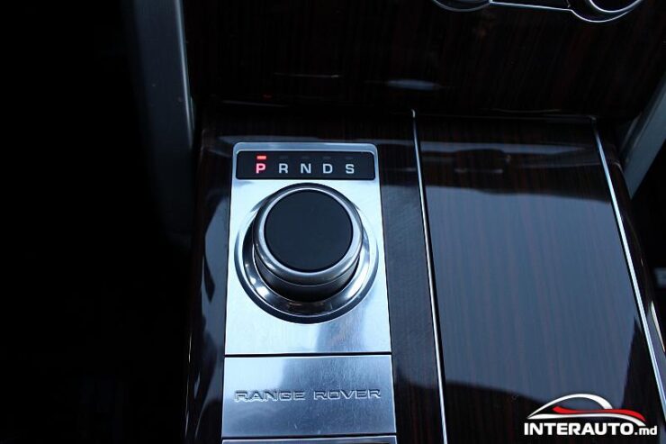 Land Rover Range Rover Vogue 64 interauto-car
