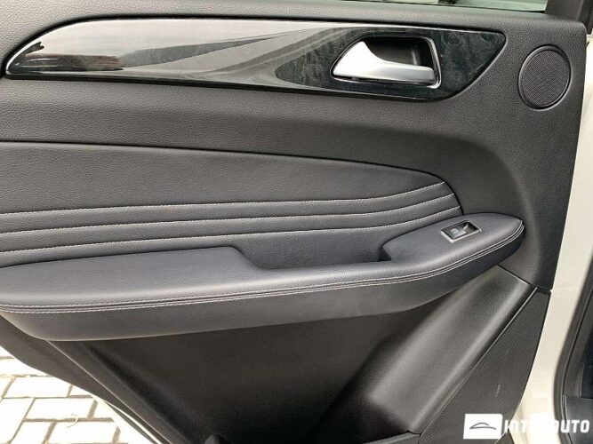 Mercedes ML 250 36 interauto-car