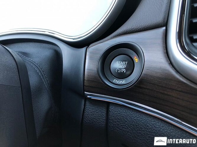 Jeep Grand Cherokee 47 interauto-car
