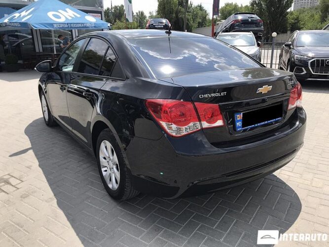 Chevrolet Cruze 33 interauto-car