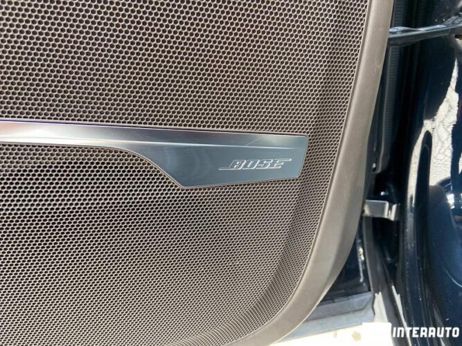 Audi SQ7 53 interauto-car