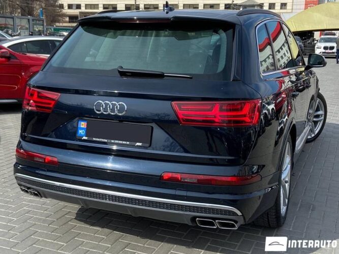 Audi SQ7 38 interauto-car