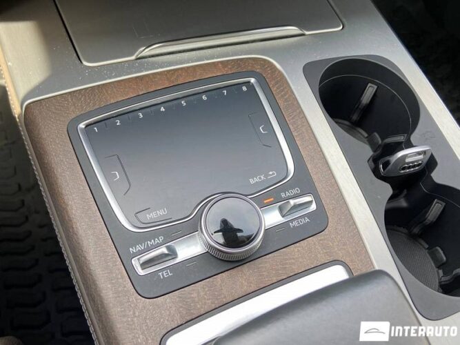 Audi SQ7 49 interauto-car