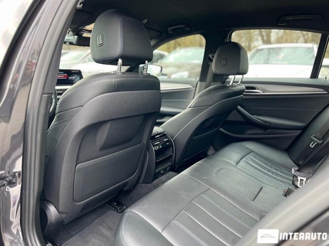 BMW 530e 54 interauto-car