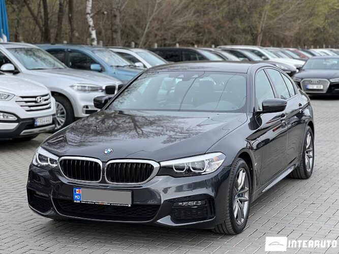 BMW 530e 33 interauto-car