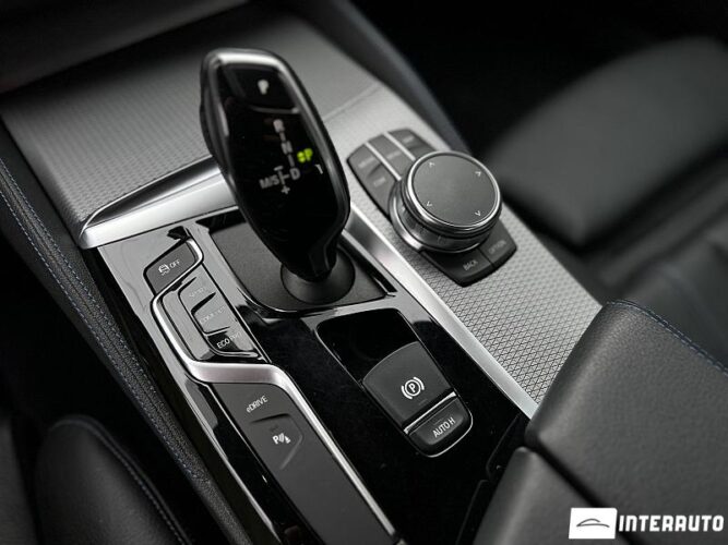 BMW 530e 47 interauto-car