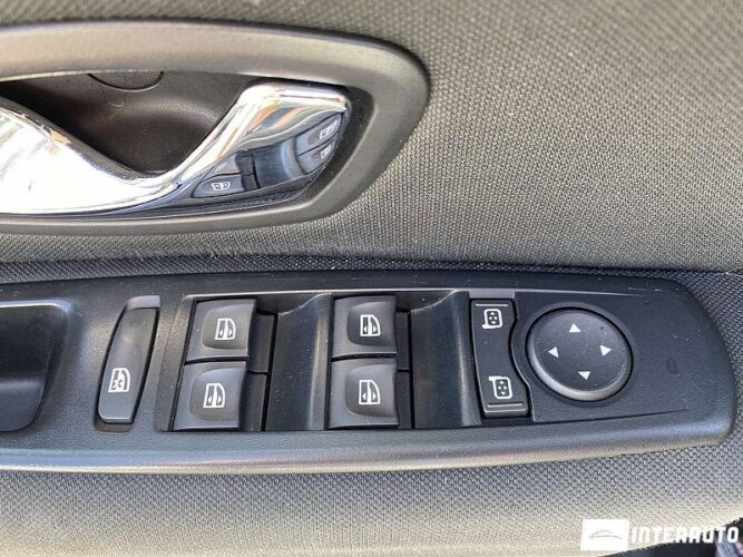 Renault Megane 29 interauto-car