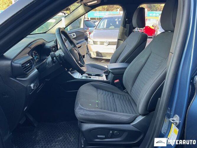 Ford Explorer 40 interauto-car