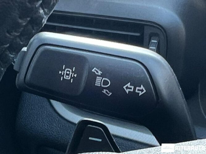 Ford Explorer 49 interauto-car