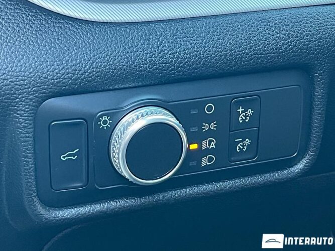 Ford Explorer 51 interauto-car