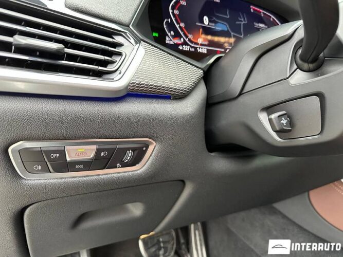 BMW X5 2.5D 43 interauto-car