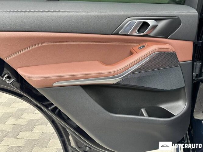 BMW X5 2.5D 52 interauto-car