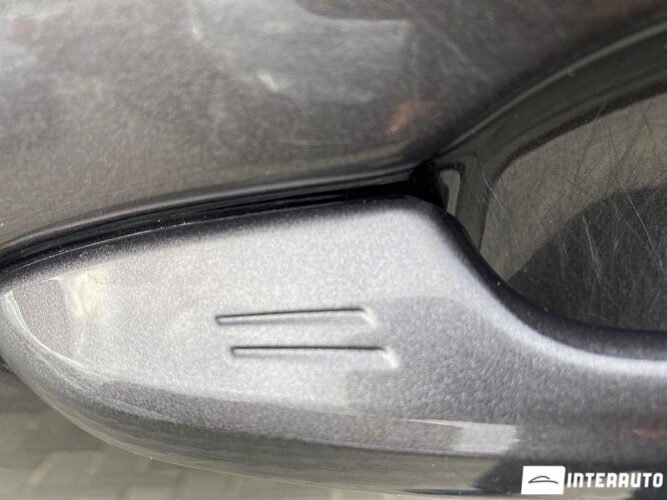 Toyota Highlander 41 interauto-car