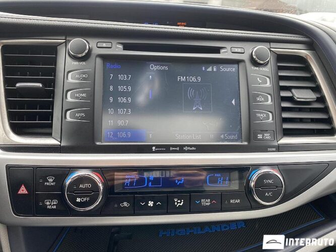 Toyota Highlander 54 interauto-car