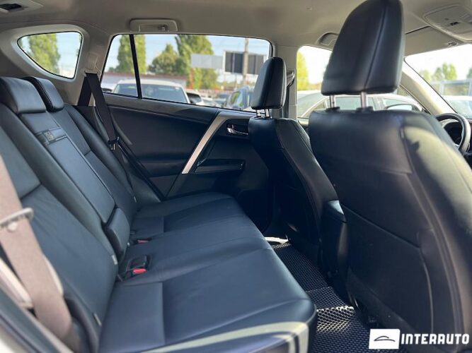 Toyota Rav-4 48 interauto-car