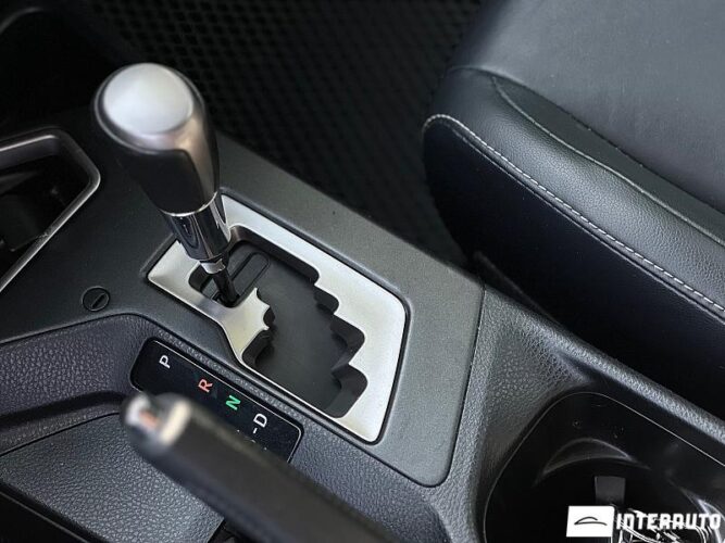 Toyota Rav-4 45 interauto-car