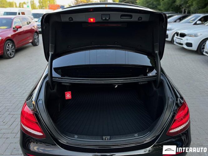 Mercedes E 220 46 interauto-car