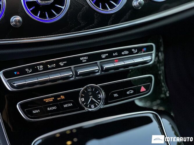 Mercedes E 220 67 interauto-car