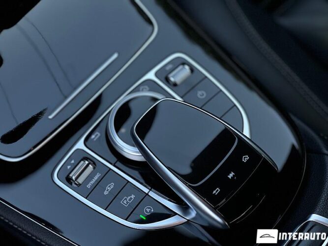 Mercedes E 220 69 interauto-car