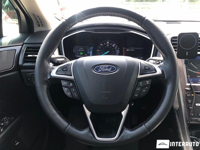 Ford Fusion 40 interauto-car