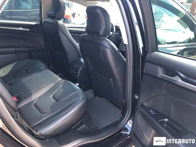 Ford Fusion 47 interauto-car