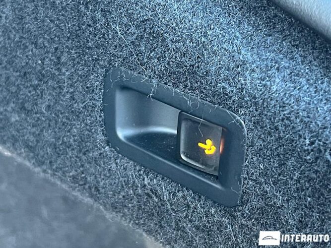 Volkswagen Arteon 61 interauto-car