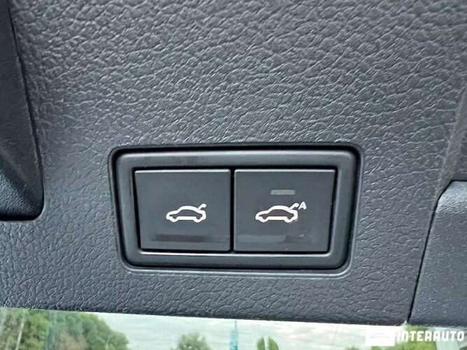 Volkswagen Arteon 62 interauto-car