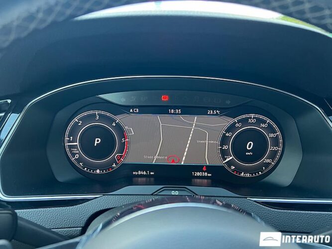 Volkswagen Arteon 51 interauto-car