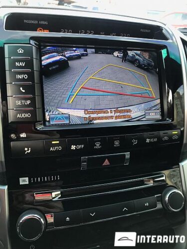 Toyota Land Cruiser 53 interauto-car