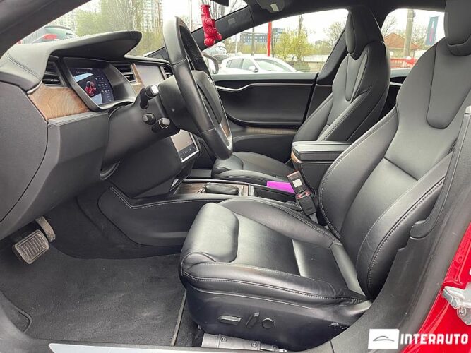 Tesla Model S 37 interauto-car