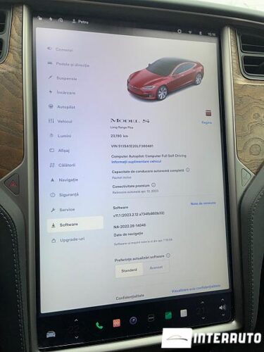 Tesla Model S 40 interauto-car