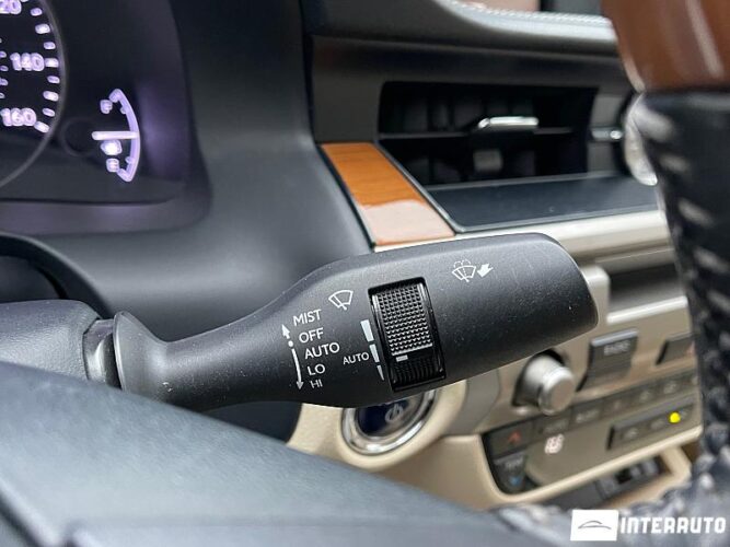 Lexus ES 300h 45 interauto-car