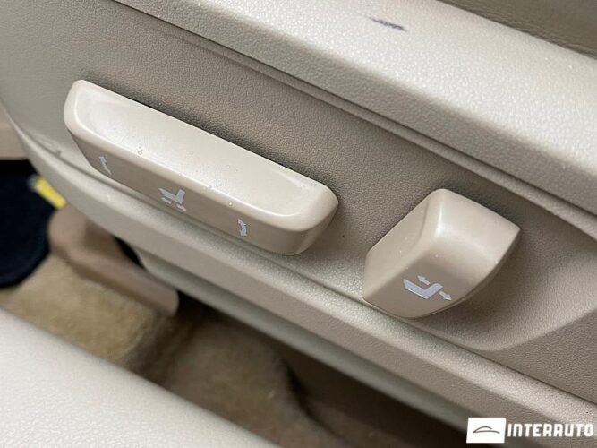 Lexus ES 300h 52 interauto-car