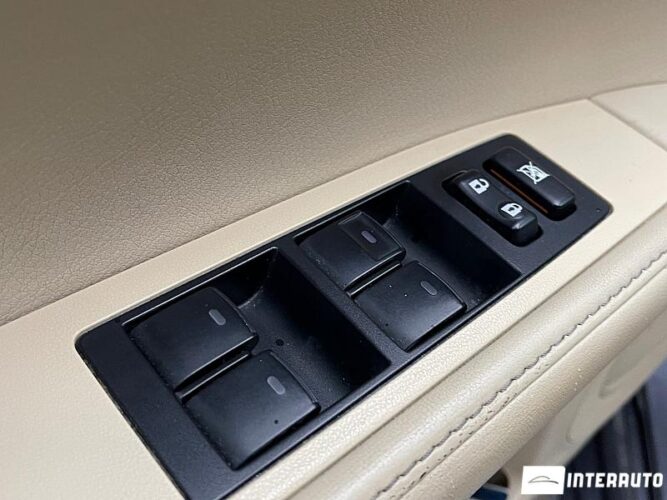 Lexus ES 300h 50 interauto-car