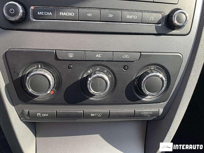 Skoda Octavia 33 interauto-car