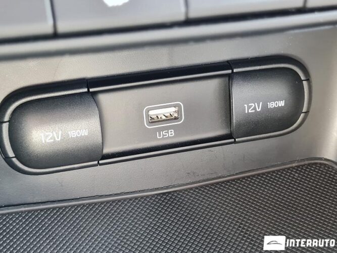 Kia Sportage 42 interauto-car