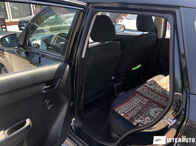 Suzuki Vitara 44 interauto-car